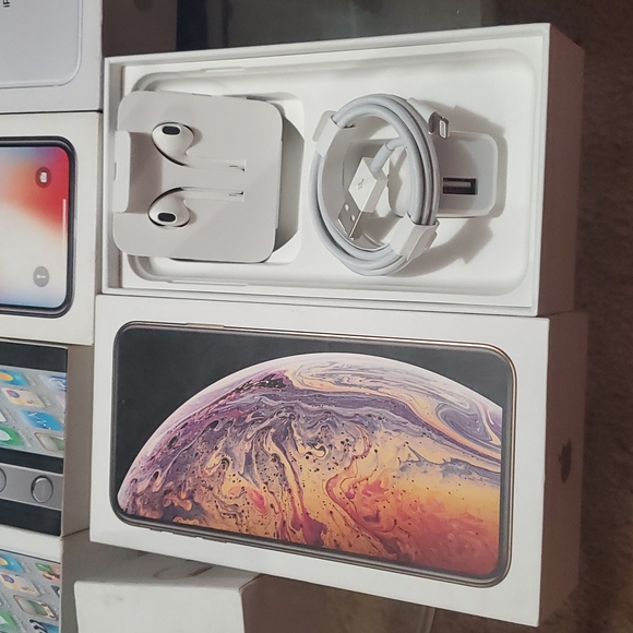 IPHONE BOXES & APPLE Watch box's - Picture 2 of 4